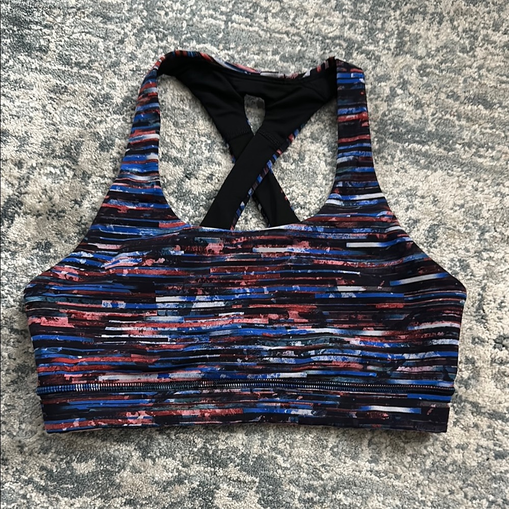 Lululemon sports bra size 4